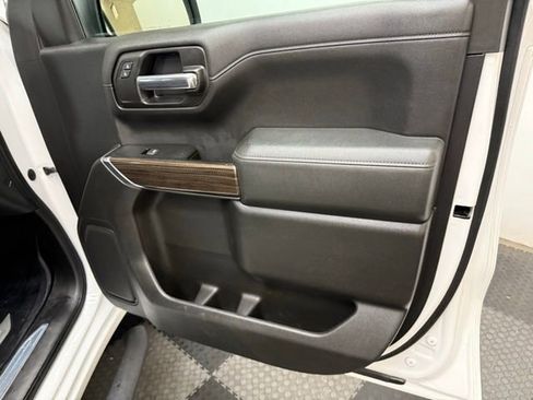 Used 2019 Chevrolet Silverado 1500 LT Trail Boss image 34