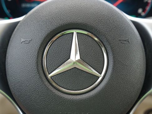 Used 2020 Mercedes-Benz GLS 450 4MATIC image 15
