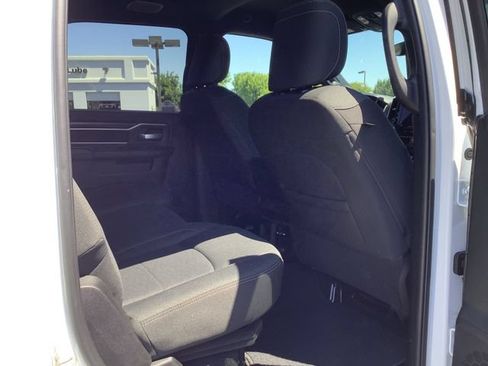 Used 2025 RAM 2500 Big Horn AWD/4WD image 32