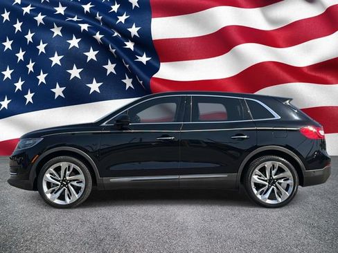 Used 2016 Lincoln MKX Reserve w/ Luxury Package FWD image 11