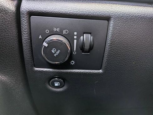 Used 2021 Jeep Grand Cherokee Limited w/ Luxury Group II RWD image 18