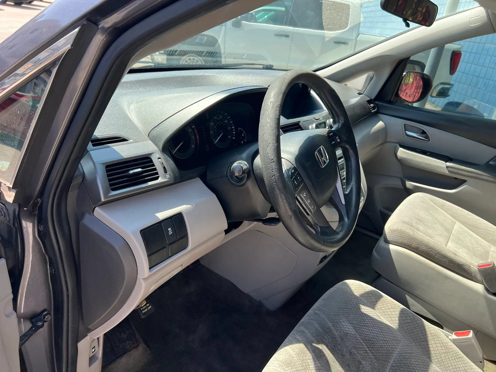 Used 2016 Honda Odyssey LX image 14