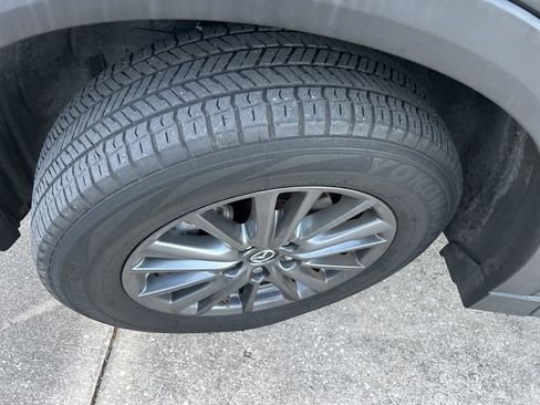 Used 2019 MAZDA CX-5 Touring image 3