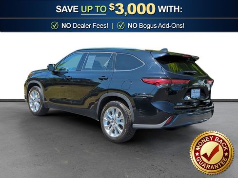 Used 2023 Toyota Highlander Limited image 4