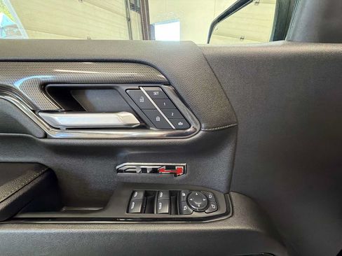 Used 2024 GMC Sierra 1500 AT4 w/ Technology Package AWD/4WD image 15
