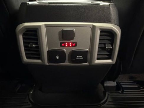 Used 2019 Ford F250 Lariat w/ Lariat Ultimate Package AWD/4WD image 39