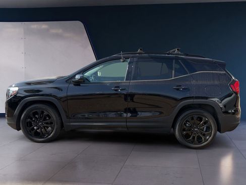 Used 2019 GMC Terrain SLE w/ Driver Convenience Package image 2