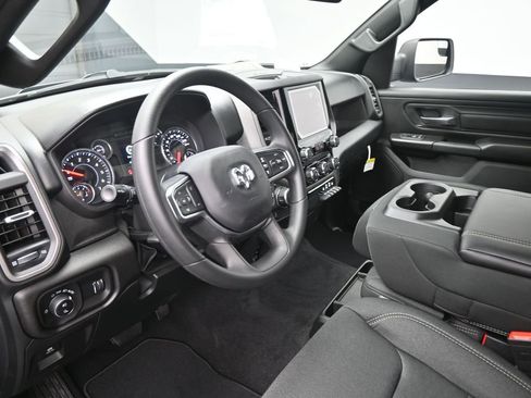 New 2026 RAM 1500 Express image 18