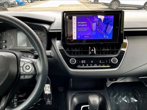 Used 2024 Toyota Corolla LE image 6