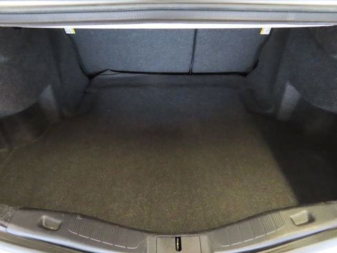 Used 2018 Ford Fusion SE w/ Fusion SE Technology Package image 28