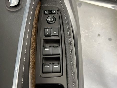 Used 2019 Acura MDX w/ Technology & Entertainment image 18