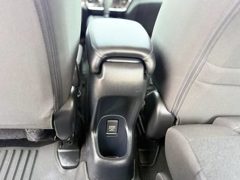Used 2017 Honda HR-V EX image 23
