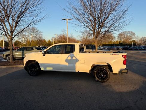 Used 2020 Chevrolet Silverado 1500 LT w/ Trailering Package image 8