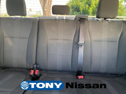 Used 2018 Ford F150 XL w/ Equipment Group 101A Mid AWD/4WD image 17