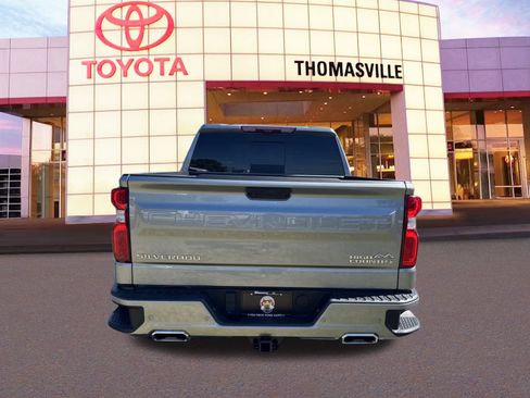 Used 2024 Chevrolet Silverado 1500 High Country w/ High Country Premium Package image 6