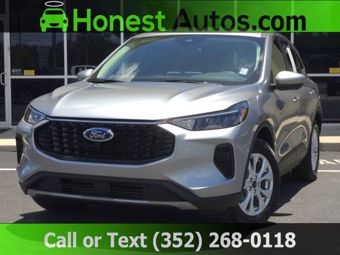 Used 2024 Ford Escape Active w/ Tech Pack #2 FWD image 1