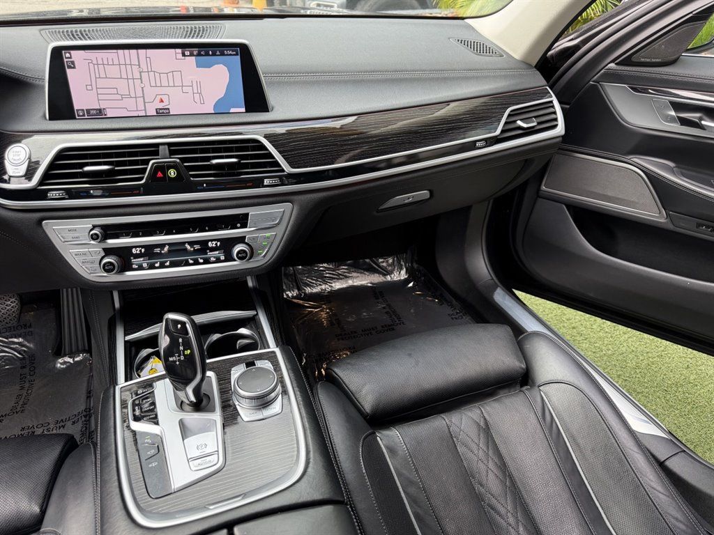 Used 2022 BMW 740i RWD image 25