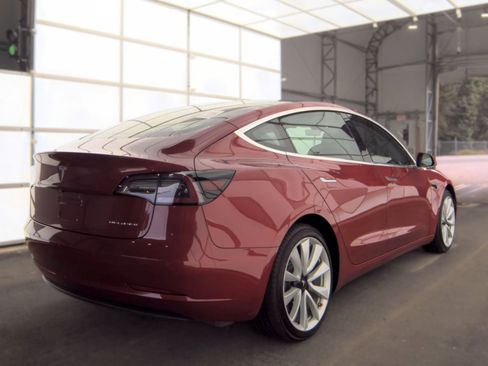 Used 2018 Tesla Model 3 Long Range AWD/4WD image 3