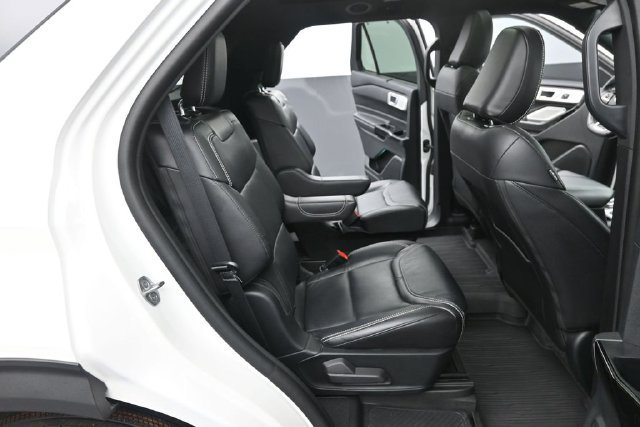 Used 2023 Ford Explorer ST w/ Technology Package AWD/4WD image 16