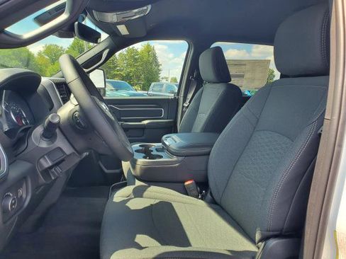 New 2026 RAM 2500 Big Horn AWD/4WD image 5