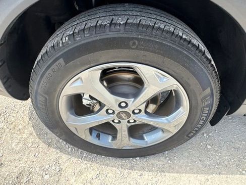 Used 2025 Ford Escape ST-Line AWD/4WD image 18