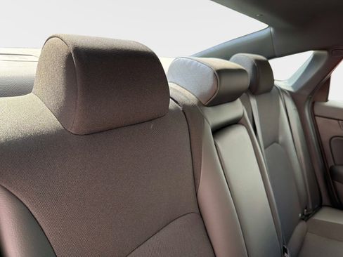 Used 2025 Honda Civic Sport image 27