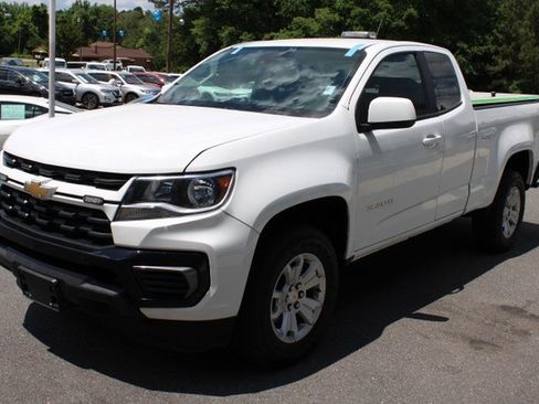 Used 2022 Chevrolet Colorado LT w/ Fleet Safety Package image 3