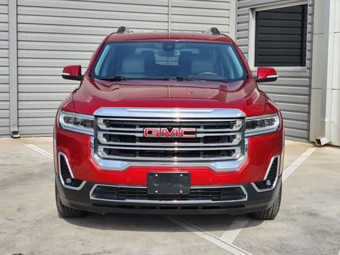 Used 2023 GMC Acadia SLT w/ Preferred Package image 3