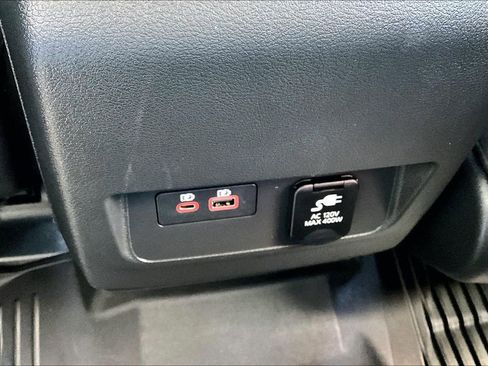Used 2024 Nissan Frontier SV w/ SV Convenience Package RWD image 12