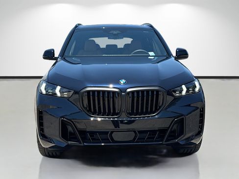 New 2026 BMW X5 xDrive40i w/ M Sport Package AWD/4WD image 8