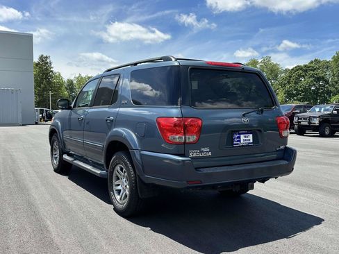 Used 2007 Toyota Sequoia SR5 RWD image 21