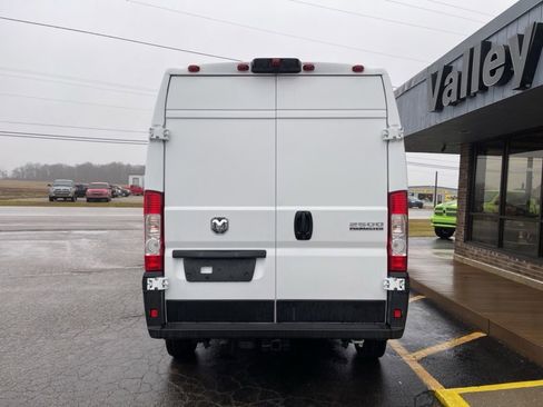 New 2025 RAM ProMaster 2500 w/ Premium Convenience Group image 4