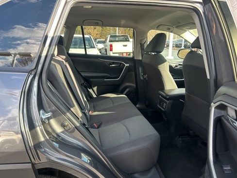 Used 2024 Toyota RAV4 XLE image 17