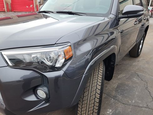 Used 2020 Toyota 4Runner SR5 Premium image 9