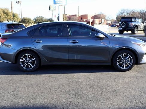 Used 2024 Kia Forte LXS w/ LXS Technology Package image 9