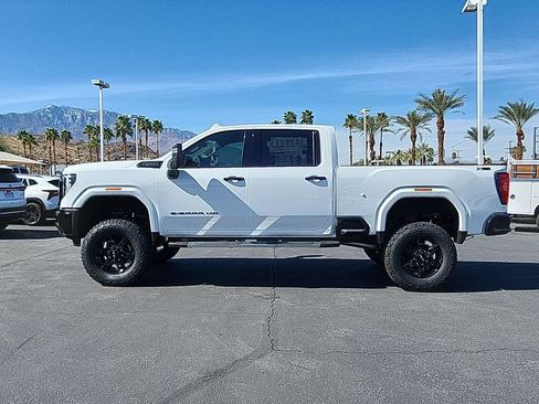 New 2025 GMC Sierra 2500 SLT w/ SLT Premium Package image 5