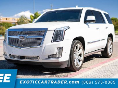 Used 2017 Cadillac Escalade Platinum