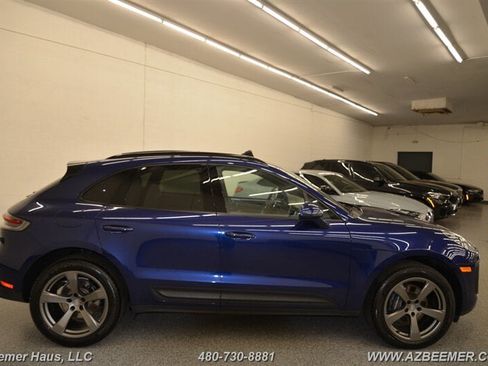 Used 2023 Porsche Macan image 8