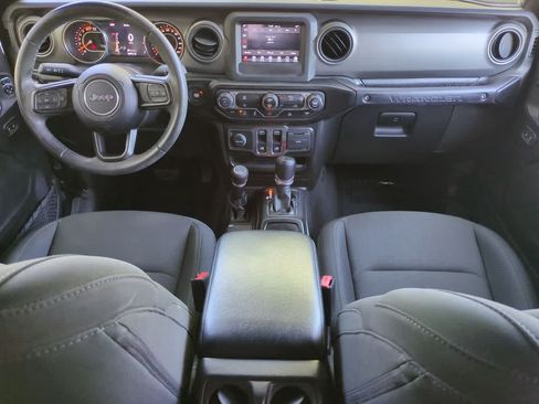 Used 2022 Jeep Wrangler Sport AWD/4WD image 16