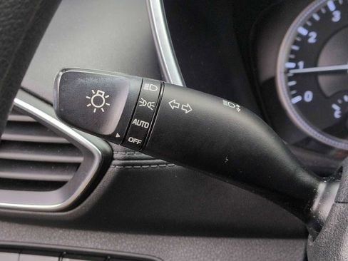 Used 2020 Hyundai Santa Fe SE image 25