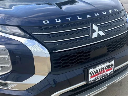Used 2022 Mitsubishi Outlander SE AWD/4WD image 35
