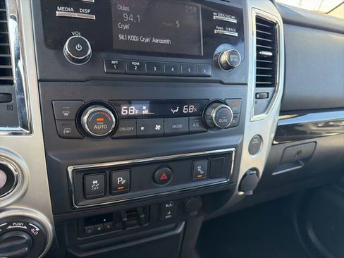 Used 2017 Nissan Titan SV image 35