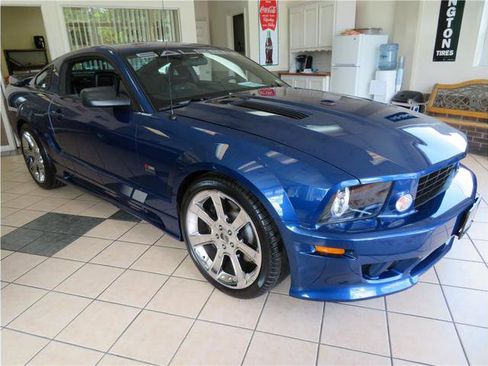 Used 2006 Ford Mustang GT image 1