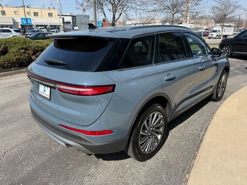 Used 2023 Lincoln Corsair Reserve image 11