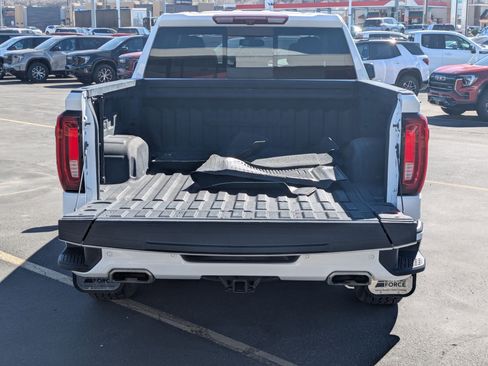 Used 2023 GMC Sierra 1500 Denali AWD/4WD image 38