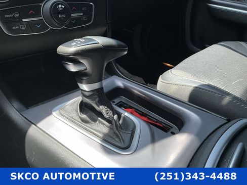 Used 2022 Dodge Charger SXT w/ Plus Group RWD image 23