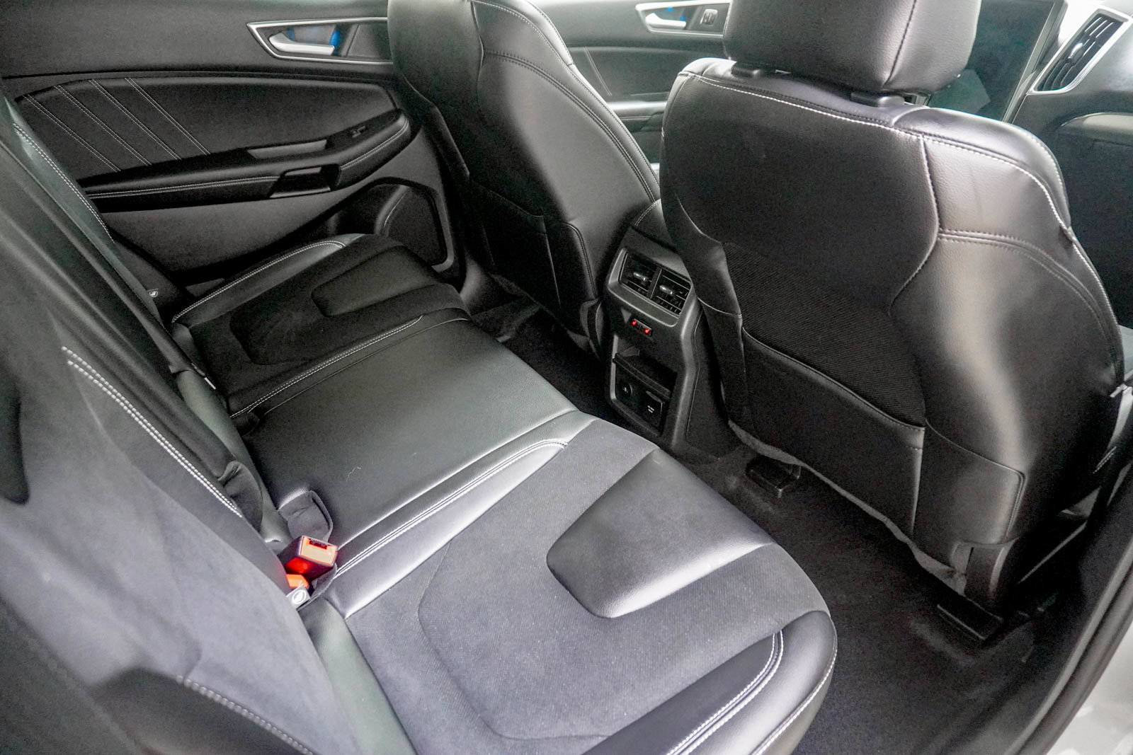 Used 2024 Ford Edge ST w/ Equipment Group 401A AWD/4WD image 35
