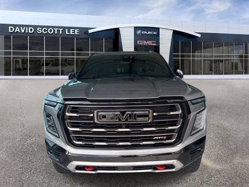 Used 2026 GMC Yukon AT4 Ultimate AWD/4WD image 2
