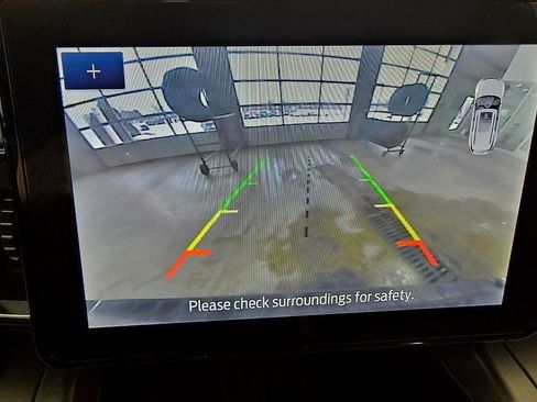 Used 2022 Ford Explorer XLT w/ Equipment Group 202A image 19