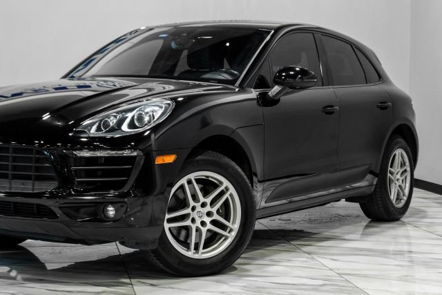 Used 2018 Porsche Macan AWD/4WD image 7